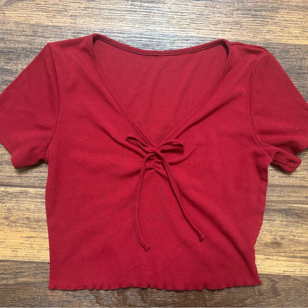 SHEIN Red V-Neck Tie Crop Top